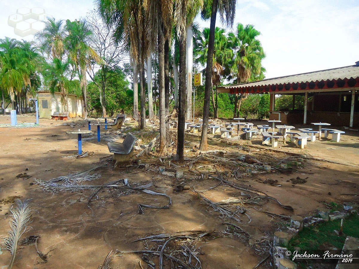 Thermas da Noroeste abandonado