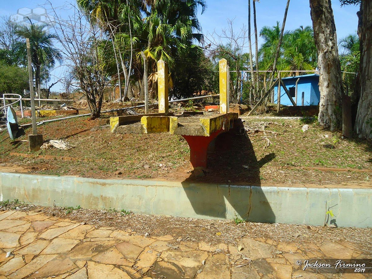 Thermas da Noroeste abandonado