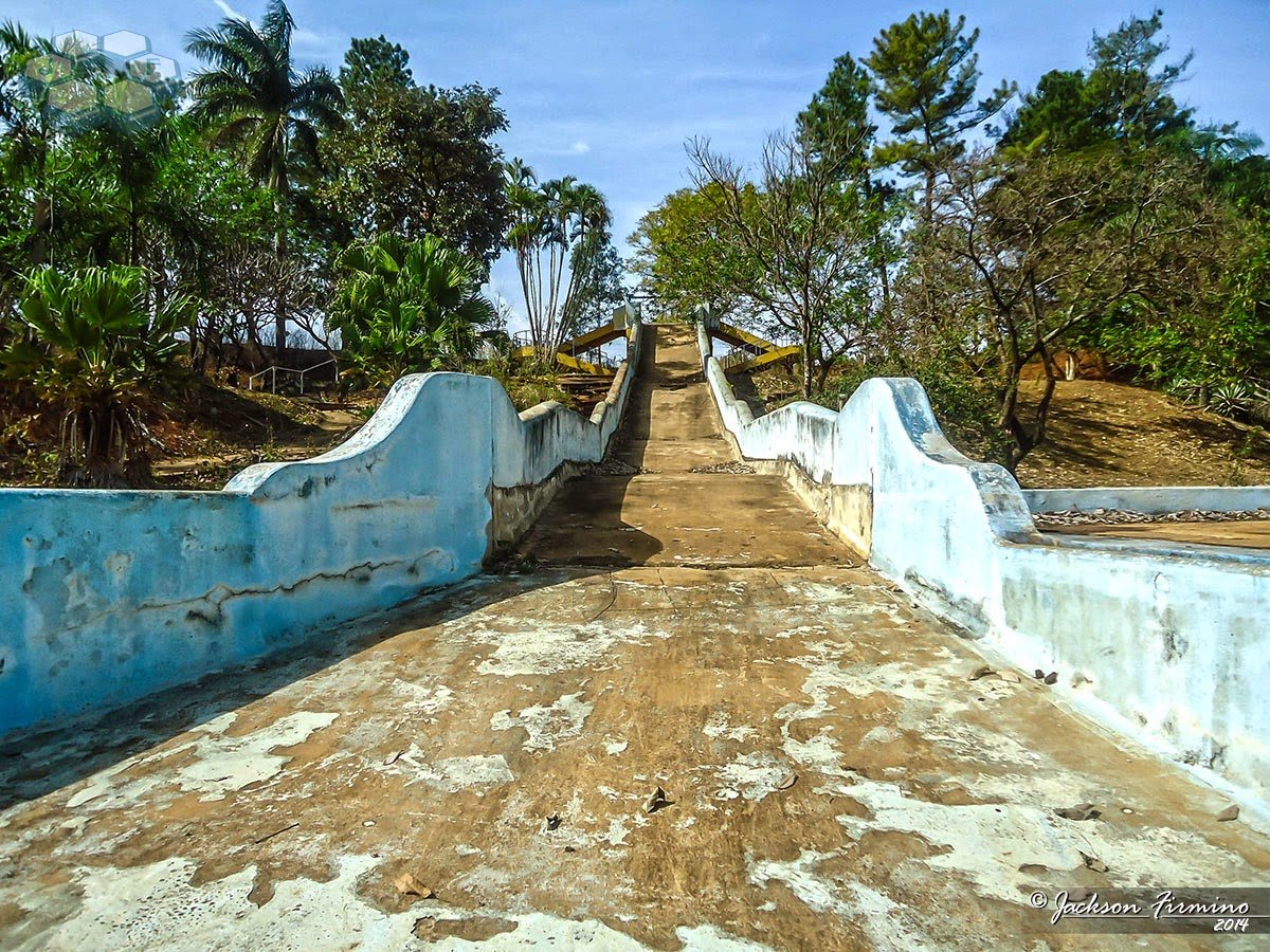 Imagens do Thermas da Noroeste abandonado