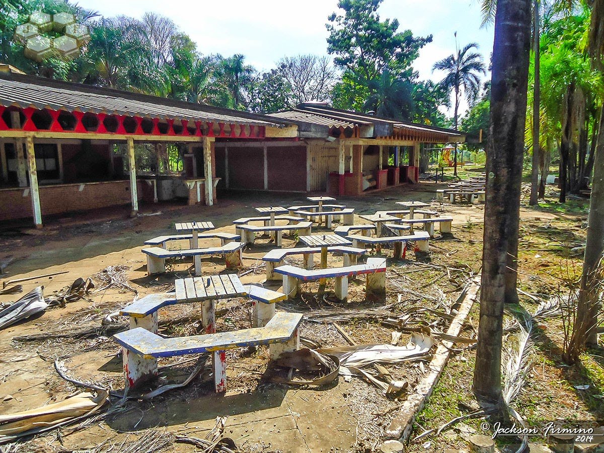 Thermas da Noroeste abandonado
