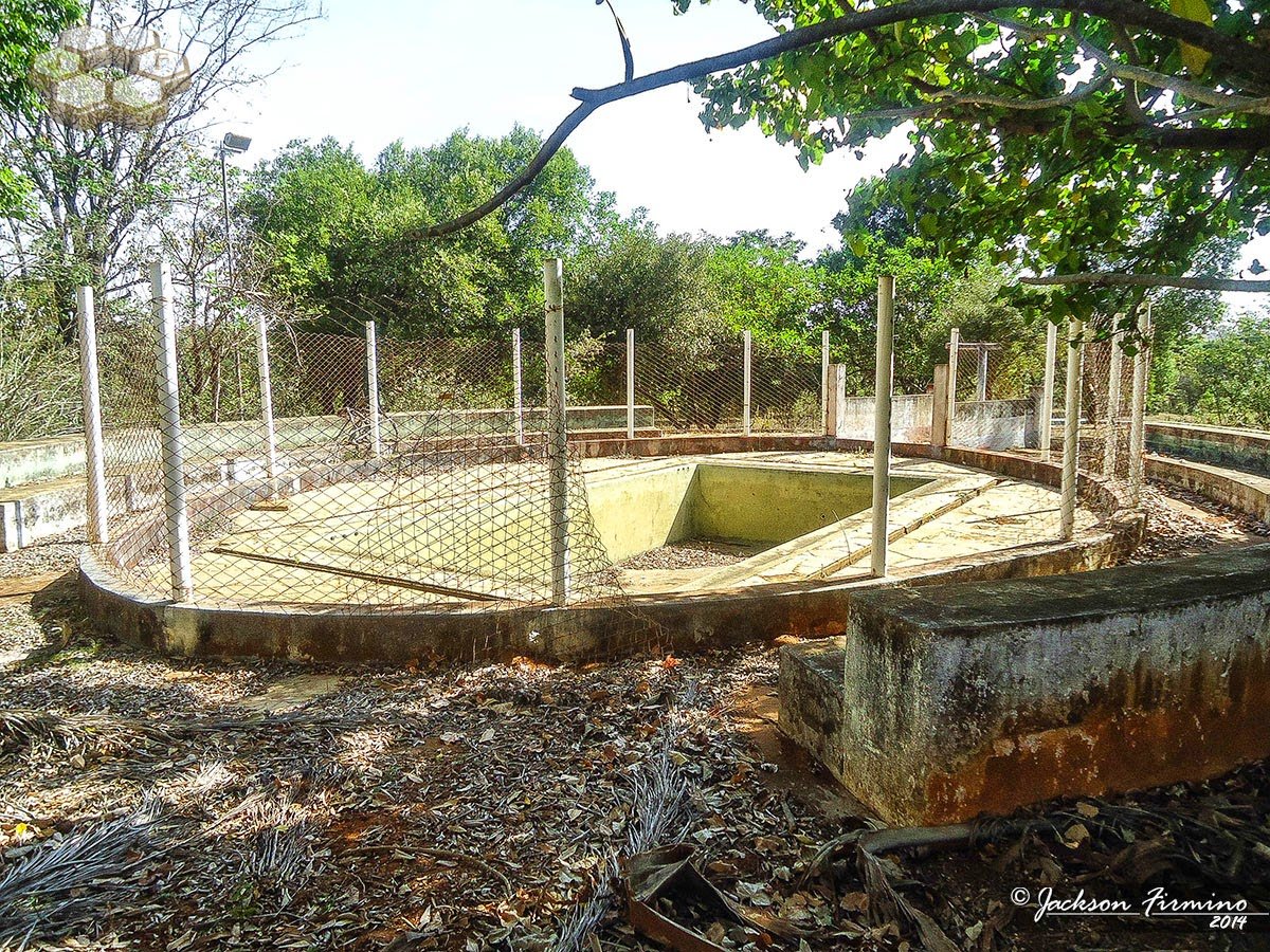 Thermas da Noroeste abandonado