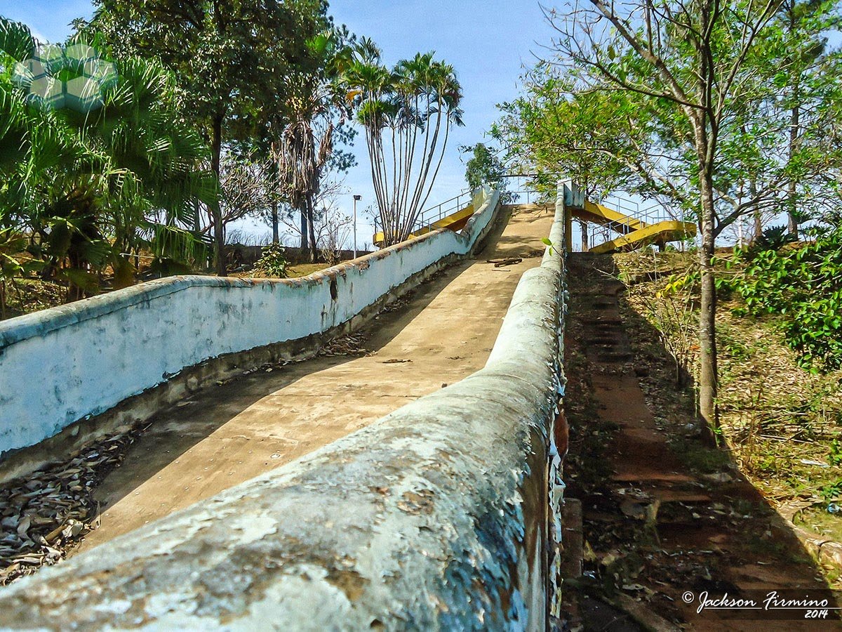 Thermas da Noroeste abandonado