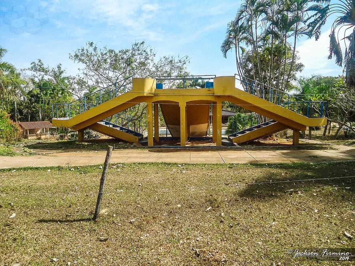 Thermas da Noroeste abandonado