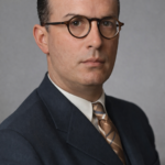 Cussy de Almeida Júnior foi advogado, líder político em Bauru-SP e auxiliar de gabinete de Adhemar de Barros, morto no Desastre de Laranjal em 1938. Sua trajetória marcou a história da Noroeste Paulista e motivou uma das principais homenagens públicas em Araçatuba-SP, onde uma importante rua recebeu seu nome.