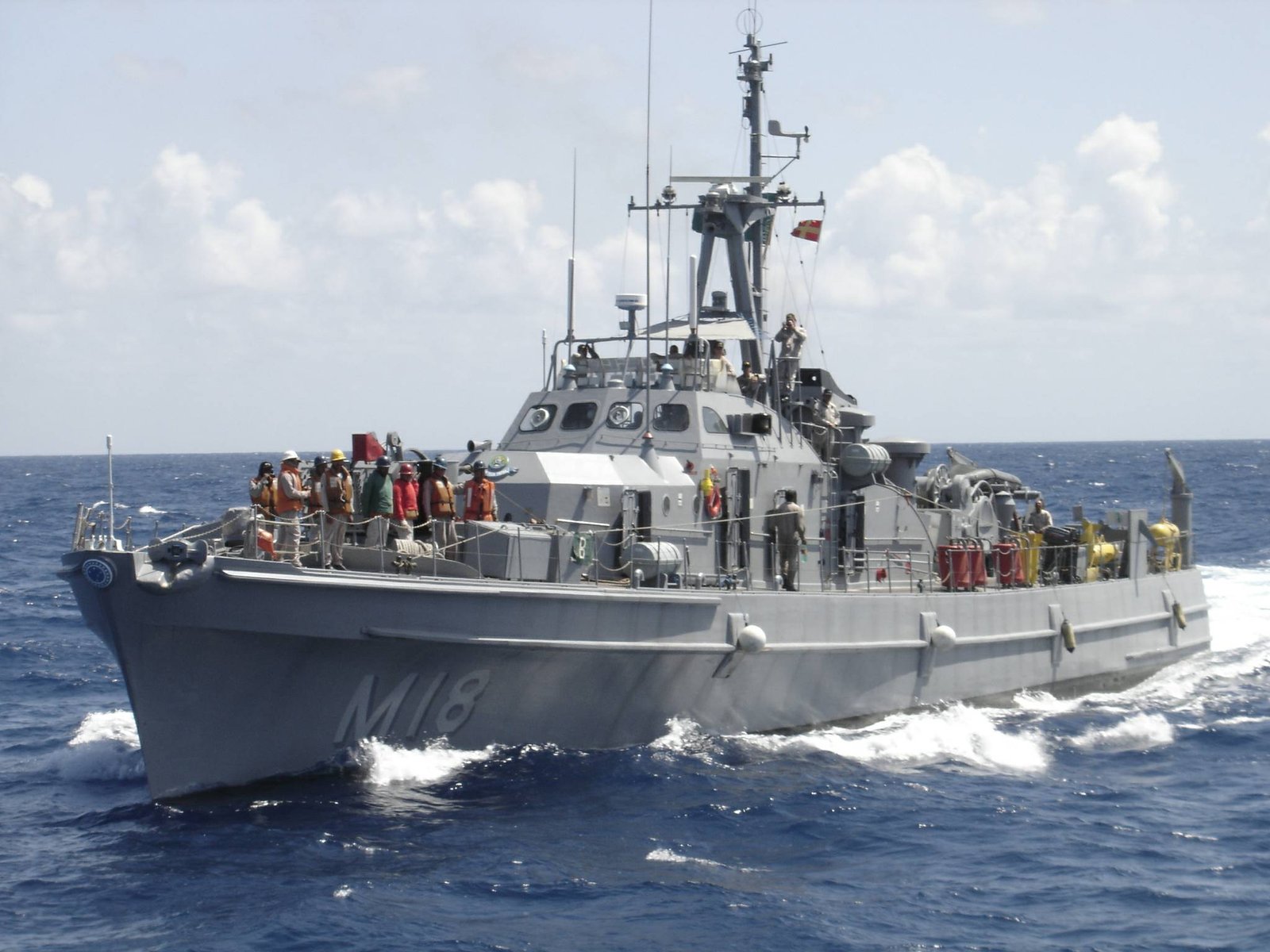 Navio Varredor Araçatuba - M 18 - Dragão