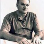 Sidney Mantovani é um dos nomes respeitados do rádio esportivo de Araçatuba-SP, reconhecido por sua dedicação e paixão pela comunicação. Com sua voz marcante, esteve presente em inúmeras transmissões, narrando e comentando partidas que fizeram parte da história esportiva da cidade e da região.