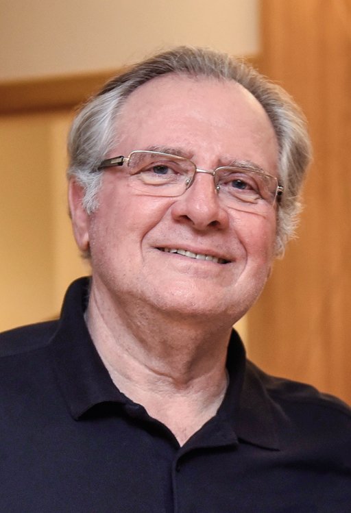 Reinaldo Roberto Dainese, conhecido popularmente como Beto da Constroen, foi um empresário de grande importância para Araçatuba