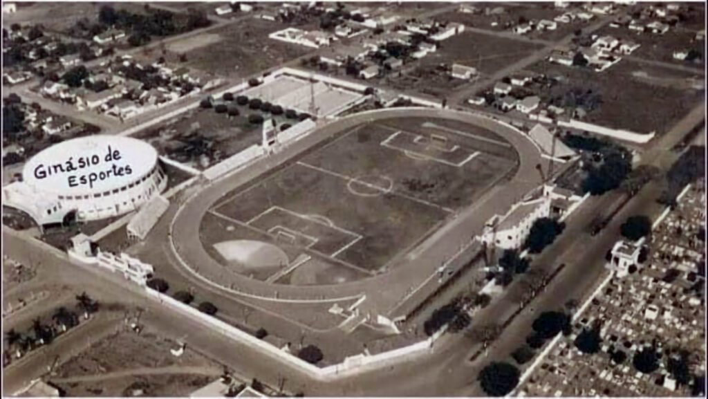 Vista aérea do Estádio Adhemar de Barros e Ginásio Placido Rocha