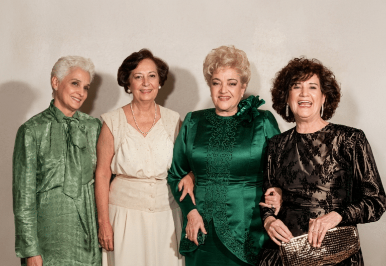Maria José Serran Lobo, Áurea Pires do Rio Penteado, Odette Costa Bodstein e Eleonor Grandizolli.