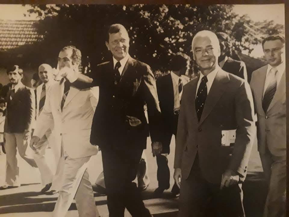 Oscar Luiz Ribeiro Gurjão Cotrim foi uma figura de grande relevância na história política de Araçatuba. Médico de formação, destacou-se como prefeito da cidade no período de 1981 a 1982, quando deixou sua marca na administração pública local.