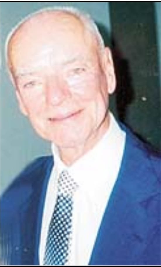 Oscar Luiz Ribeiro Gurjão Cotrim foi uma figura de grande relevância na história política de Araçatuba. Médico de formação, destacou-se como prefeito da cidade no período de 1981 a 1982, quando deixou sua marca na administração pública local.
