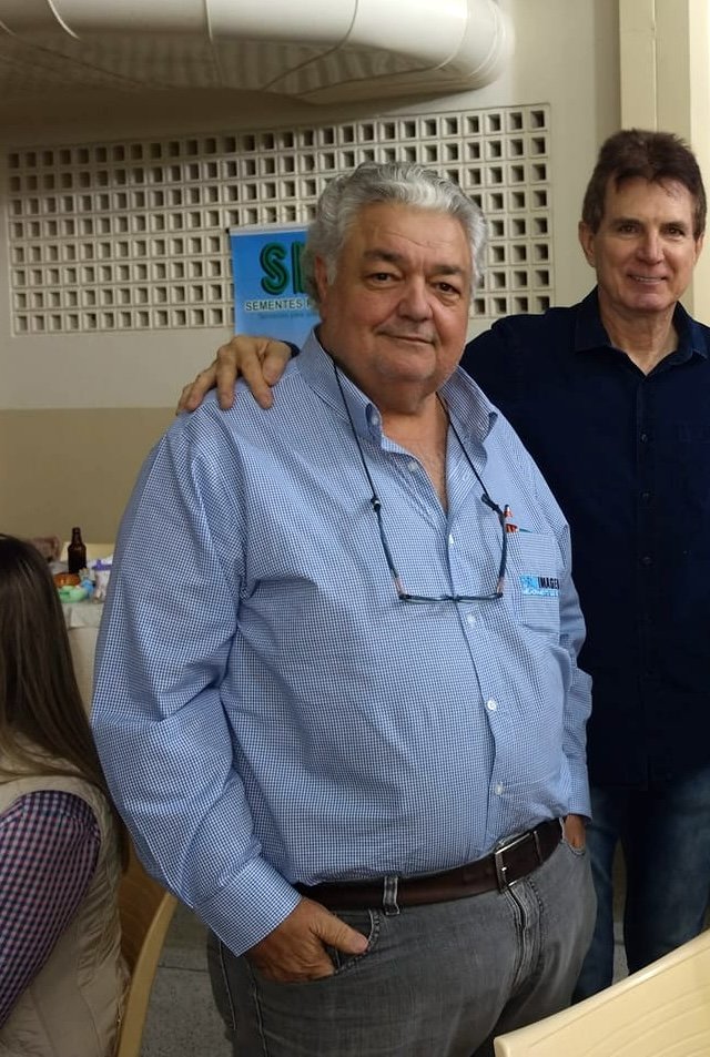 Tadeu Lemos Barros, uma das personalidades mais influentes de Araçatuba, deixou um legado indelével na pecuária brasileira, especialmente no melhoramento genético do Nelore, transformando a cidade em referência para criadores do interior paulista.
