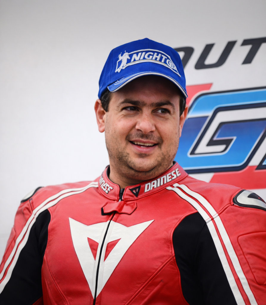 A história de Fábio Adas reúne esporte, empreendedorismo, identidade regional e cultura motociclística, o que a torna especialmente relevante para a memória de Araçatuba. 