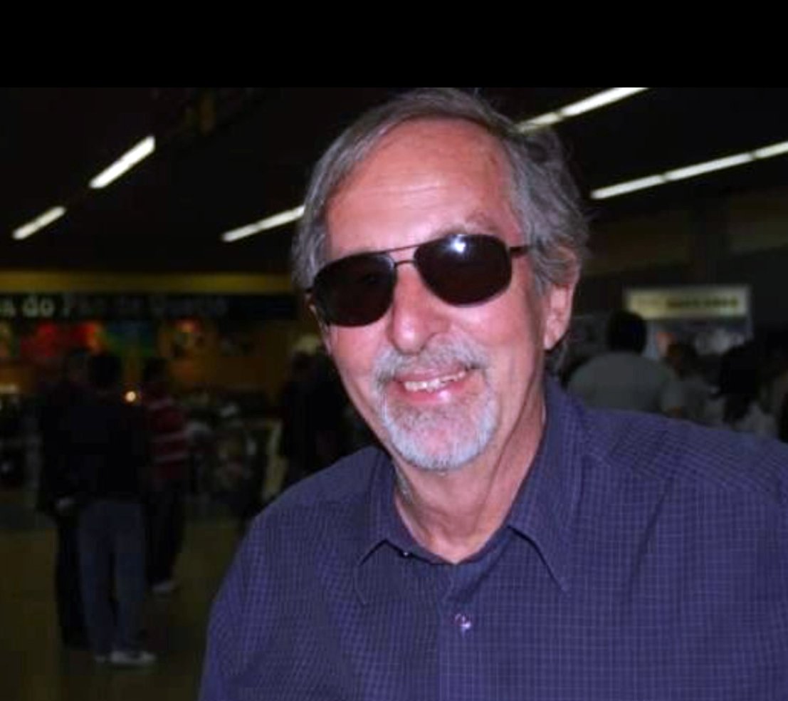 Paulo Grobe, jornalista, ator, diretor teatral, administrador e articulador cultural, tornou-se um dos principais nomes da cultura regional de Araçatuba, com atuação decisiva na gestão pública, no teatro, no jornalismo e na formação de projetos que marcaram gerações no Noroeste Paulista.