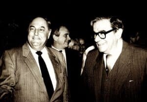 Aureliano Chaves de Mendonça esteve em Araçatuba para participar de evento do setor sucroalcooleiro, ocasião em que se encontrava no exercício da Presidência da República, em razão do afastamento do presidente João Figueiredo para cirurgia cardíaca nos Estados Unidos.