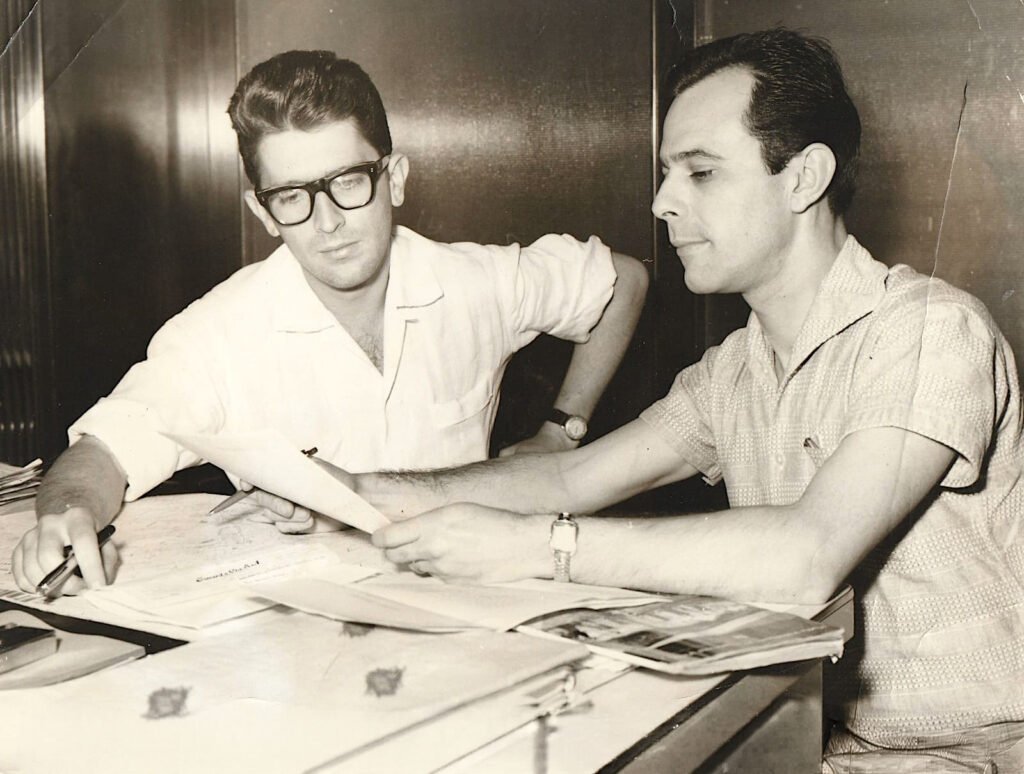 Jarbas Borges Rister e a planta dos 3 loteamentos Palmeiras, Planalto e Pinheiros