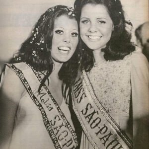 Ângela Maria Favi Desfile
