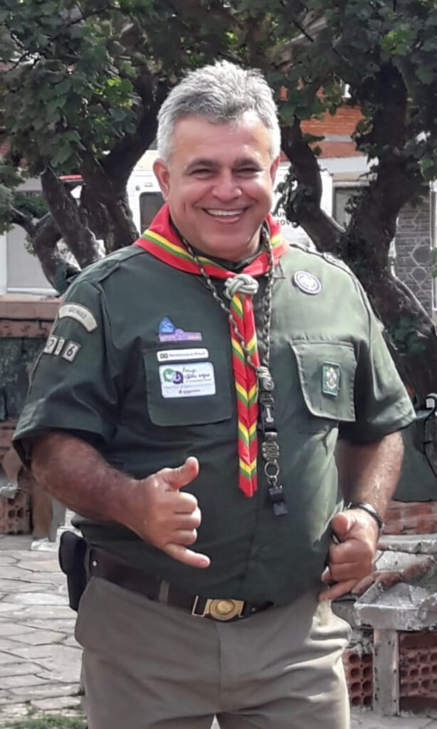 Luís Alfredo Cuini, conhecido carinhosamente como Boca, foi uma personalidade marcante em Araçatuba-SP, reconhecido por sua dedicação ao trabalho náutico, pelo envolvimento comunitário através do escotismo e pelo compromisso social que o tornava querido entre amigos, colegas e instituições locais.