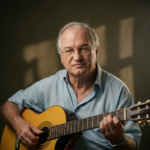 Alcides Mazzini, conhecido como Cid Mazzini, foi jornalista, músico, professor, radialista e pesquisador da memória que marcou profundamente a história cultural de Araçatuba-SP, especialmente por sua atuação na comunicação, na música e na preservação de acervos históricos da cidade e da região Noroeste Paulista.