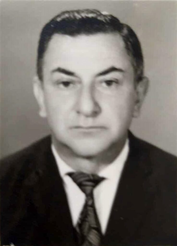 Celso D'Alkmin atuou como médico em Araçatuba durante cerca de duas décadas, com participação direta em instituições estratégicas da região Noroeste Paulista, como a Estrada de Ferro Noroeste do Brasil, o Frigorífico T. Maia, a Maternidade Santa Teresinha, a Santa Casa de Misericórdia de Araçatuba e o Hospital Modelo, além de integrar a fundação do Clube dos Médicos da cidade.