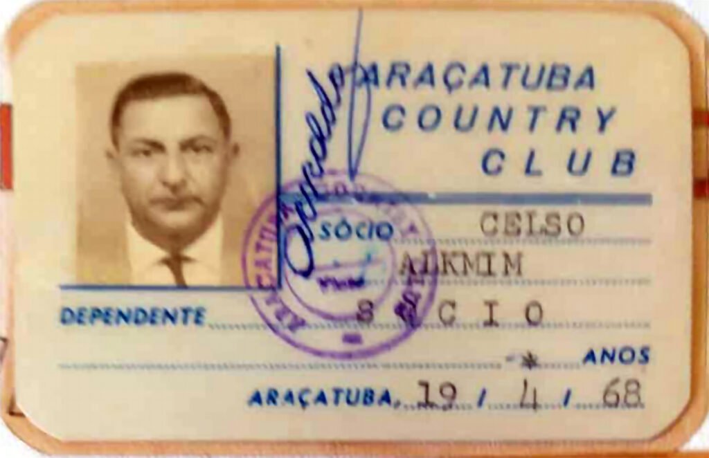 Celso D'Alkmin atuou como médico em Araçatuba durante cerca de duas décadas, com participação direta em instituições estratégicas da região Noroeste Paulista, como a Estrada de Ferro Noroeste do Brasil, o Frigorífico T. Maia, a Maternidade Santa Teresinha, a Santa Casa de Misericórdia de Araçatuba e o Hospital Modelo, além de integrar a fundação do Clube dos Médicos da cidade.