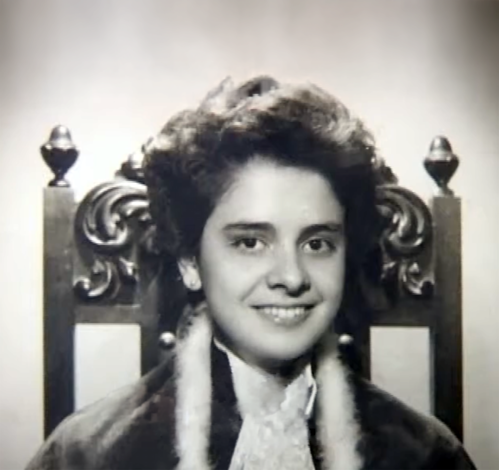 A professora Helena Corpa Fernandes Guerreiro marcou profundamente a história da educação em Araçatuba-SP durante seus 50 anos de magistério, consolidando-se como uma das personalidades mais influentes da região Noroeste Paulista.