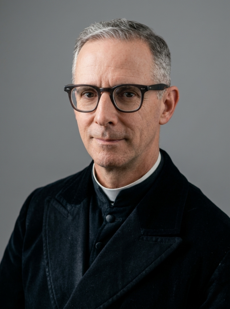 Monsenhor Victor Ribeiro Mazzei foi um sacerdote que marcou profundamente a história religiosa e social de Araçatuba-SP e da região Noroeste Paulista, atuando como pároco, líder diocesano, articulador de obras sociais e referência para gerações de fiéis ao longo das décadas de 1940 e 1950.