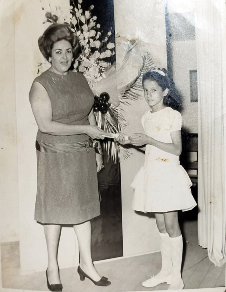 Odette Costa Bodstein foi uma das personalidades mais conhecidas de Araçatuba-SP, lembrada por uma vida inteira dedicada à educação e ao jornalismo.