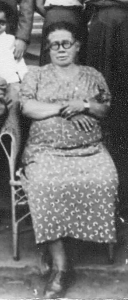 Benedita Fernandes, conhecida como Dama da Caridade, em momentos de sua atuação em Araçatuba-SP, onde fundou a Associação das Senhoras Cristãs e deu origem às obras que resultaram na Casa da Criança e no Sanatório, atual Hospital Psiquiátrico Benedita Fernandes, referência em assistência social e saúde mental na região Noroeste Paulista.