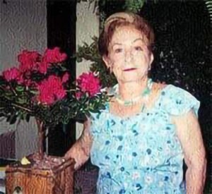 Maria José Bedran de Castro - Zezé Bedran. Professora, vereadora, escritora e uma das primeiras advogadas de Araçatuba.