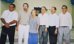 Maria José Bedran de Castro e seus filhos Fernando Gomes de Castro, João César Bedran de Castro, José Maria Bedran de Castro, Ari Bedran de Castro e Pedro Paulo Bedran de Castro.