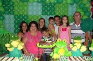 Ivany Oliveira Manzatti da Cruz e família
