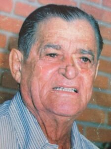 A trajetória de Antonio José Cazerta representa um capítulo marcante na história da educação e da vida pública de Araçatuba-SP.